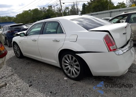 2013 Chrysler 300 z USA, uszkodzony, nr VIN 2C3CCAAGXDH698080